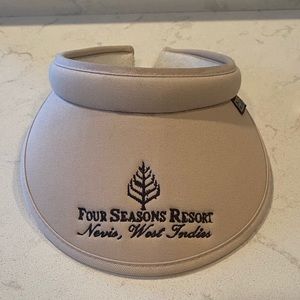 Women’s Four Seasons Nevis Visor